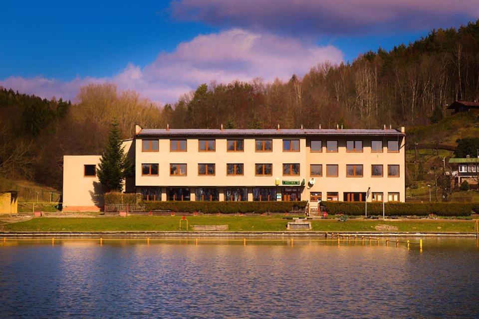 Vlci Dul Bludov Hotel Bludov  Kültér fotó